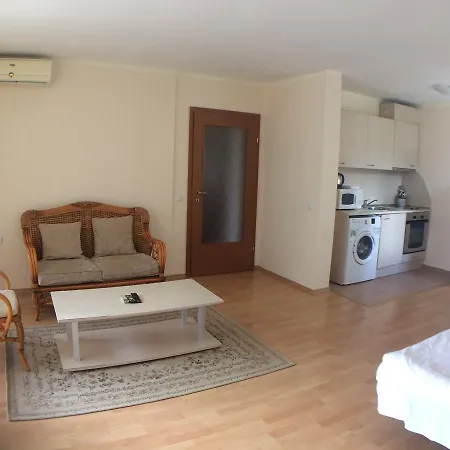 Marina Panorama Grand Private Apartment